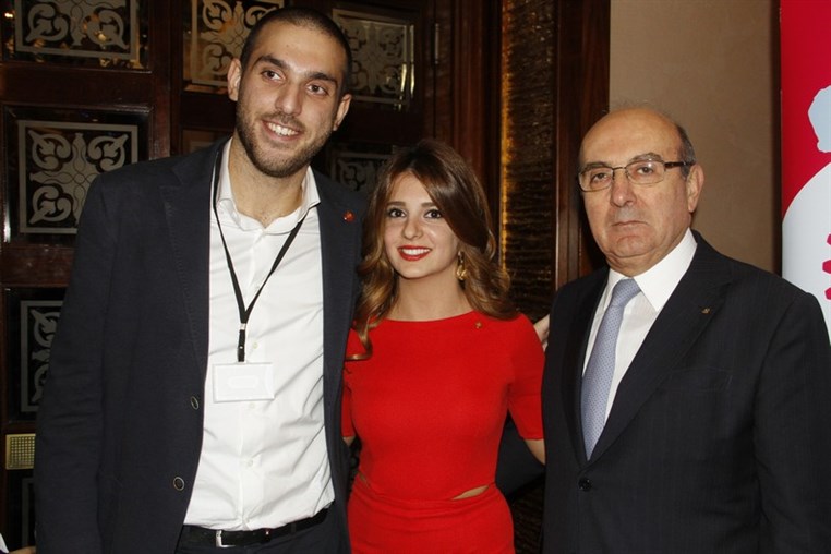 Rotaract Jamais en Vain,Toujours en Vin